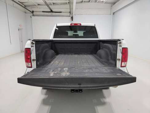Used 2022 RAM 1500 Tradesman w/ Chrome Appearance Group image 7