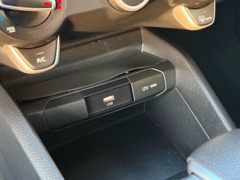 Used 2022 Kia Rio S image 27