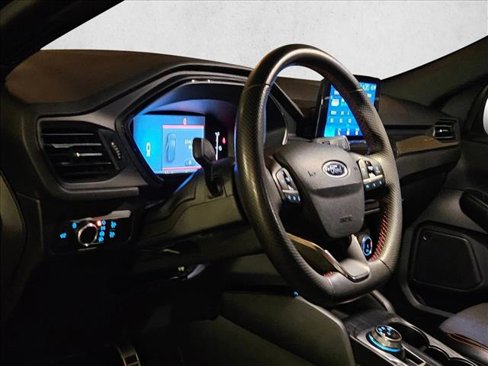 Used 2023 Ford Escape ST-Line image 9