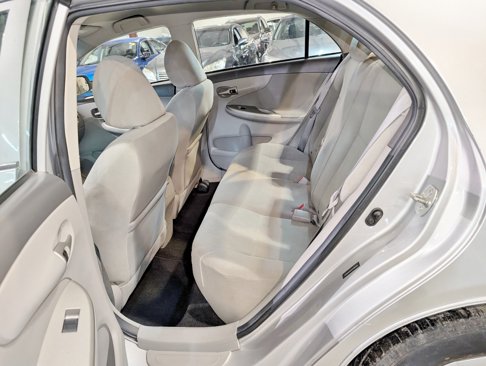 Used 2010 Toyota Corolla LE image 18