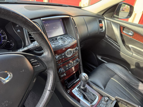 Used 2016 INFINITI QX50 AWD w/ Premium Plus Package image 39