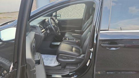 Used 2023 Honda Odyssey Sport image 18