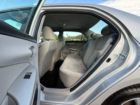 Used 2012 Toyota Corolla LE image 35