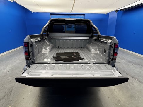 Used 2022 Nissan Frontier PRO-4X w/ Pro-4X Premium Package image 30