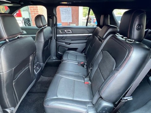 Used 2017 Ford Explorer Sport image 15