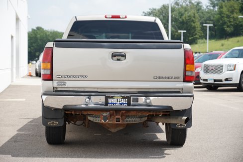 Used 2001 Chevrolet Silverado 2500 LS w/ Off-Road Skid Plate Pkg image 4