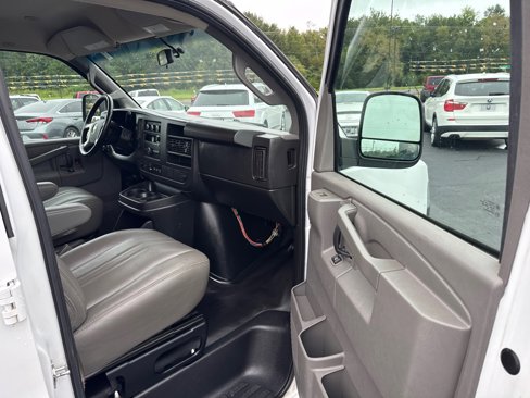 Used 2019 Chevrolet Express 2500 w/ Driver Convenience Package image 12