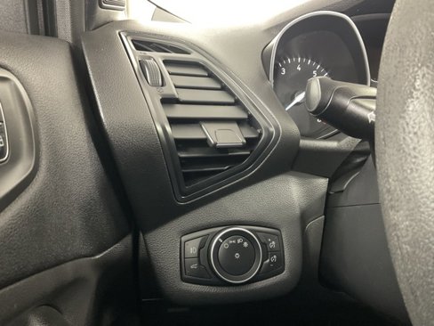 Used 2017 Ford Escape SE image 17