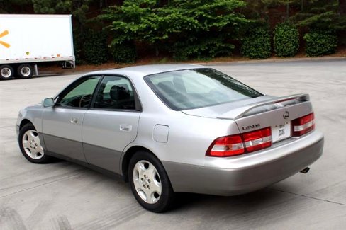 Used 2000 Lexus ES 330 image 3