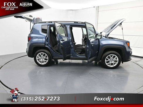 Used 2022 Jeep Renegade Latitude image 36