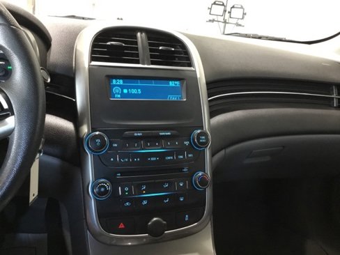 Used 2015 Chevrolet Malibu LS image 27