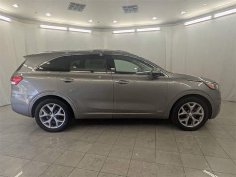 Used 2017 Kia Sorento SX image 11