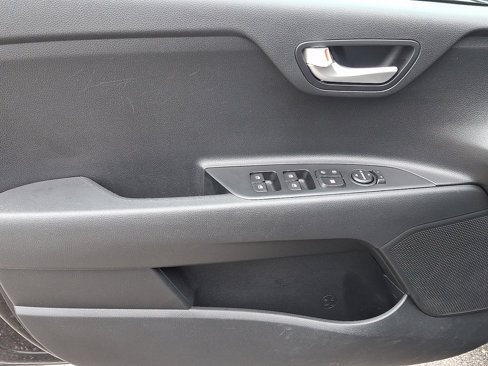 Used 2023 Kia Rio LX image 12