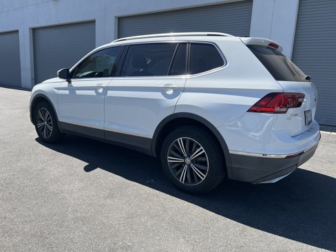 Used 2018 Volkswagen Tiguan SEL image 4
