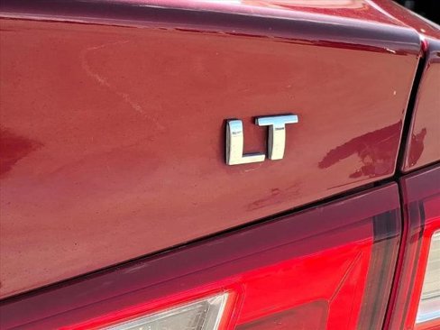 Used 2018 Chevrolet Malibu LT image 14