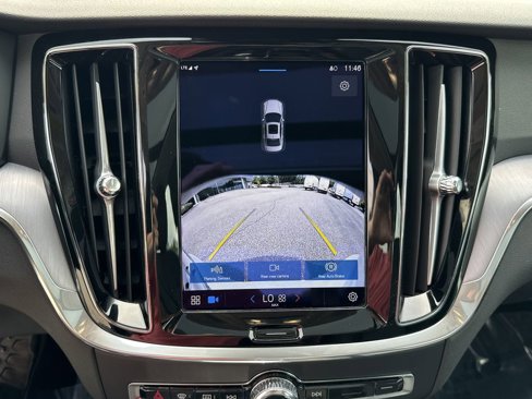 Certified 2024 Volvo S60 B5 Core image 23