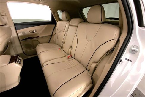 Used 2010 Toyota Venza AWD image 14