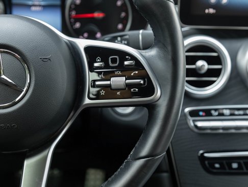 Used 2022 Mercedes-Benz GLC 300 4MATIC Coupe image 15