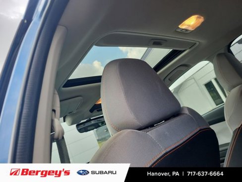 Used 2022 Subaru Crosstrek 2.0i Premium w/ Moonroof Package image 17