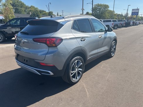 Used 2023 Buick Encore GX Select image 5