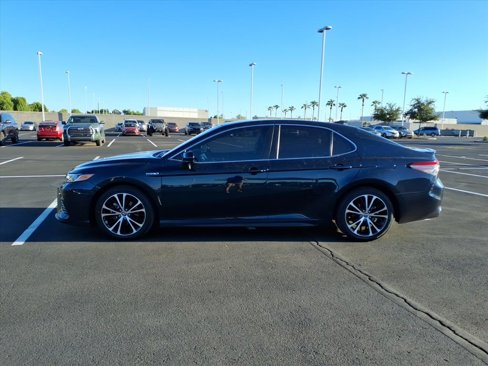 Certified 2019 Toyota Camry SE image 11