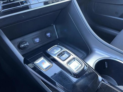 Used 2023 Hyundai Sonata SE image 15