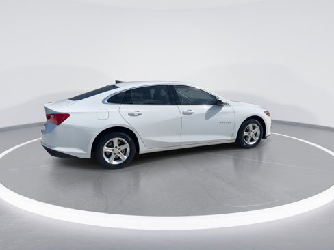 Used 2024 Chevrolet Malibu LS image 9