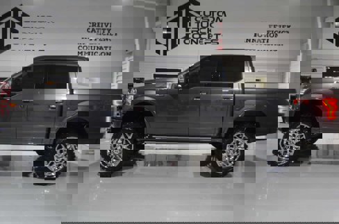 Used 2020 Ford F150 Platinum w/ Equipment Group 701A Luxury image 4