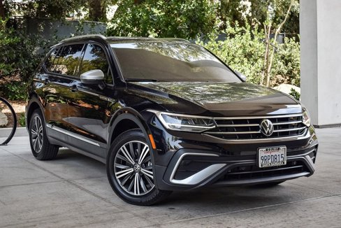 Used 2024 Volkswagen Tiguan Wolfsburg Edition image 1