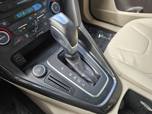 Used 2015 Ford Focus Electric Hatchback w/ Exterior Protection Package image 8