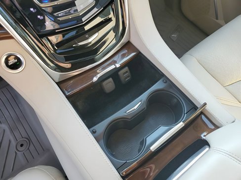 Used 2017 Cadillac Escalade Luxury image 43