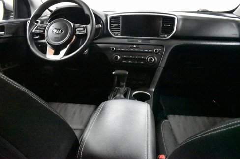 Used 2020 Kia Sportage LX image 18