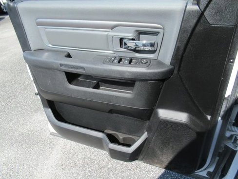 Used 2024 RAM 1500 Classic SLT image 25
