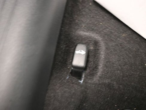 New 2025 Nissan Versa SV w/ Trunk Package image 17