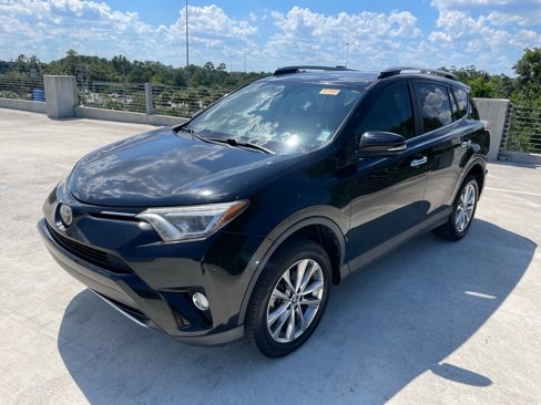 Used 2018 Toyota RAV4 Limited image 3