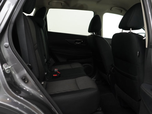 Used 2017 Nissan Rogue SV w/ Midnight Edition Package image 10
