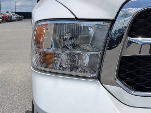 Used 2022 RAM 1500 Classic SLT image 10