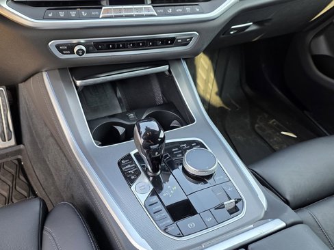 Used 2022 BMW X5 xDrive45e w/ M Sport Package image 23