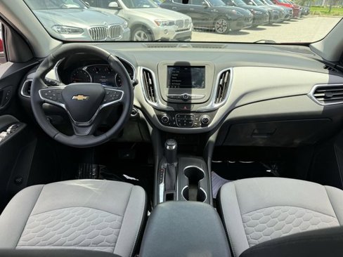 Used 2019 Chevrolet Equinox LT image 12