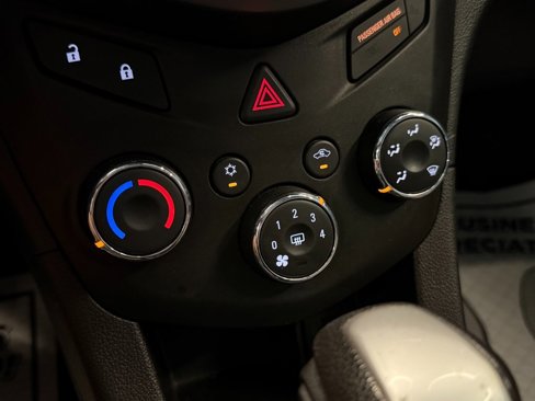 Used 2020 Chevrolet Sonic LT image 13