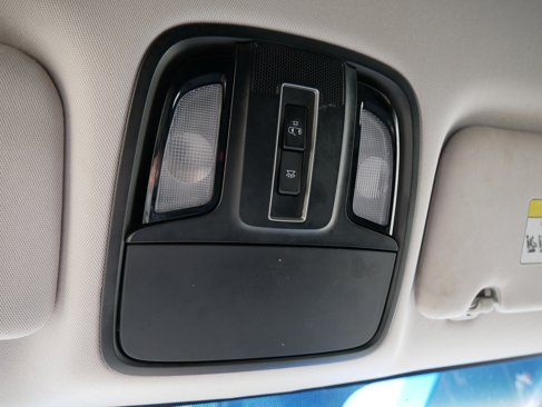 Used 2019 Kia Sorento LX image 16