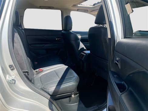 Used 2019 Mitsubishi Outlander GT image 26