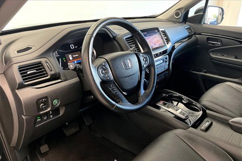 Used 2016 Honda Pilot Touring image 12