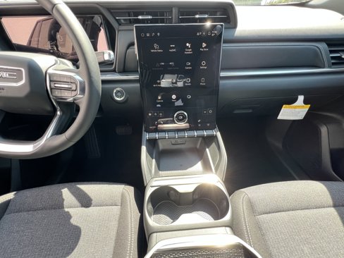 New 2026 GMC Terrain Elevation w/ LPO, Floor Liner Package image 21