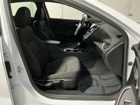 Used 2022 Chevrolet Malibu LS image 33