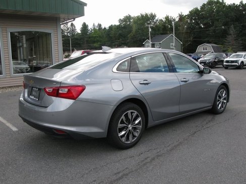 Used 2024 Chevrolet Malibu LT image 4