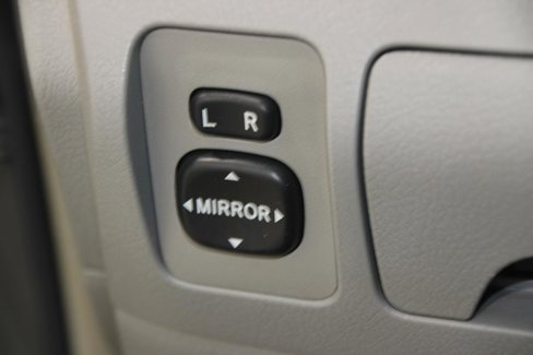 Used 2011 Toyota Camry LE image 8
