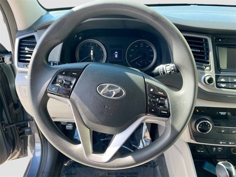 Used 2017 Hyundai Tucson SE image 11