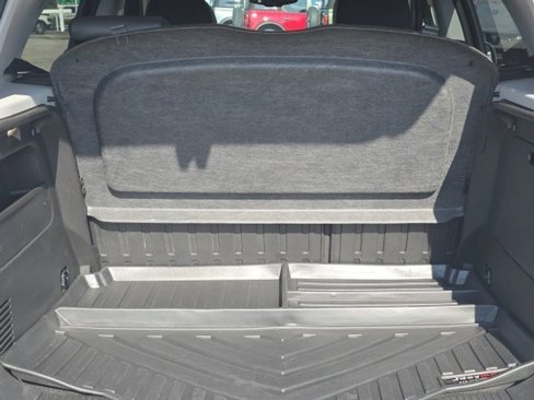 Used 2020 Chevrolet Trax LT w/ LT Convenience Package image 11