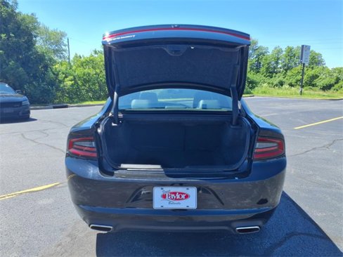 Used 2022 Dodge Charger SXT w/ Leather Interior Group image 21